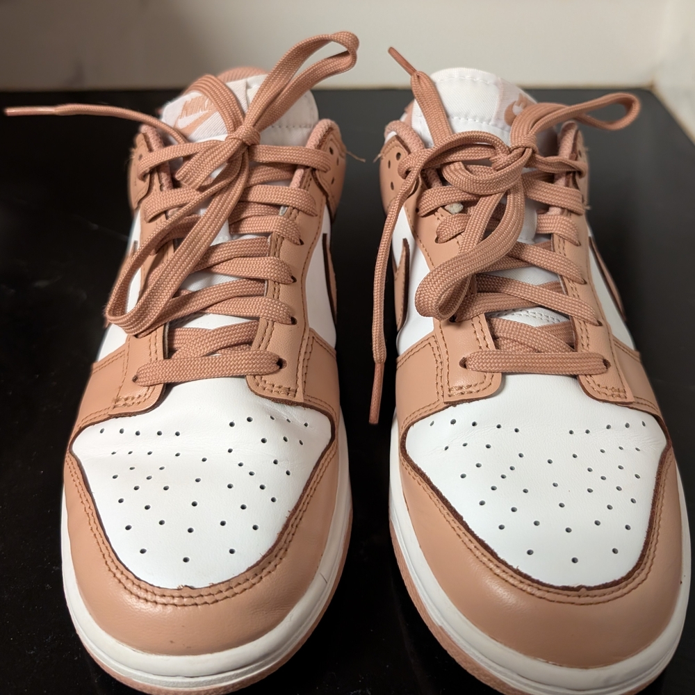 Nike Dunk Low "Rose Whisper" Sneakers Size 8.5

MSRP $120 - Picture 4 of 12